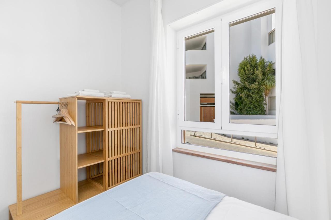 Shell Apartment, Walking To Beach And Center Lagos Extérieur photo